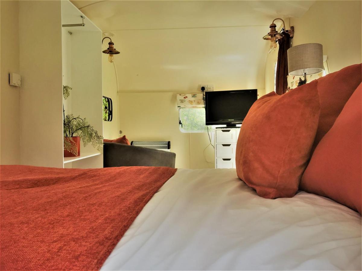 Willow Valley Glamping 布德 外观 照片