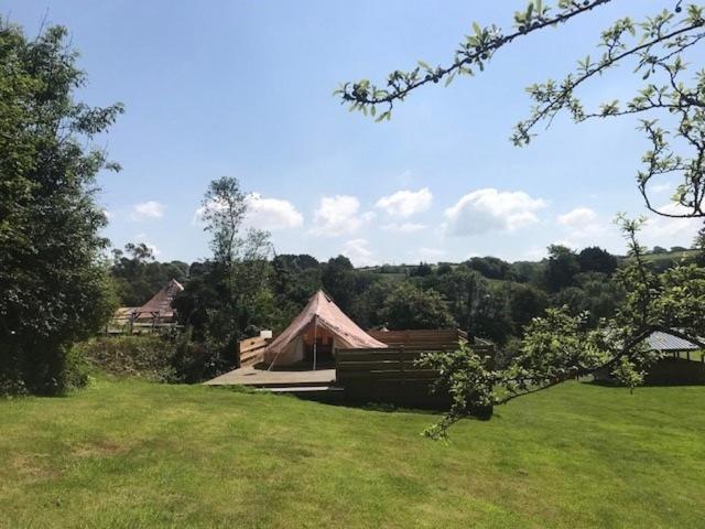 Willow Valley Glamping 布德 外观 照片